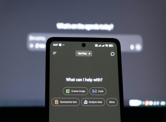 How Vietnamese use AI for shopping