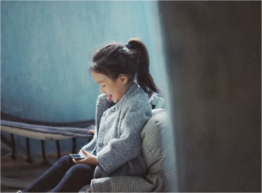 Smartphone usage among Vietnamese children